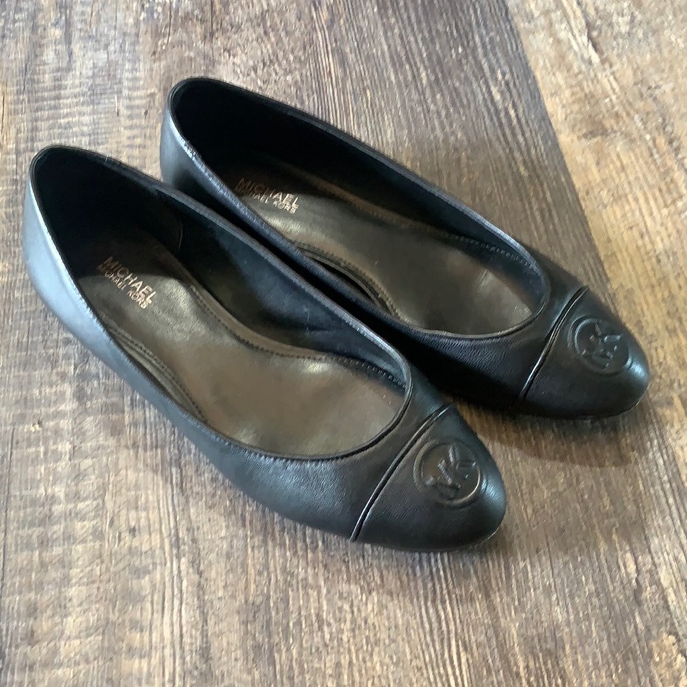 Michael Kors black ballet flats SZ 7